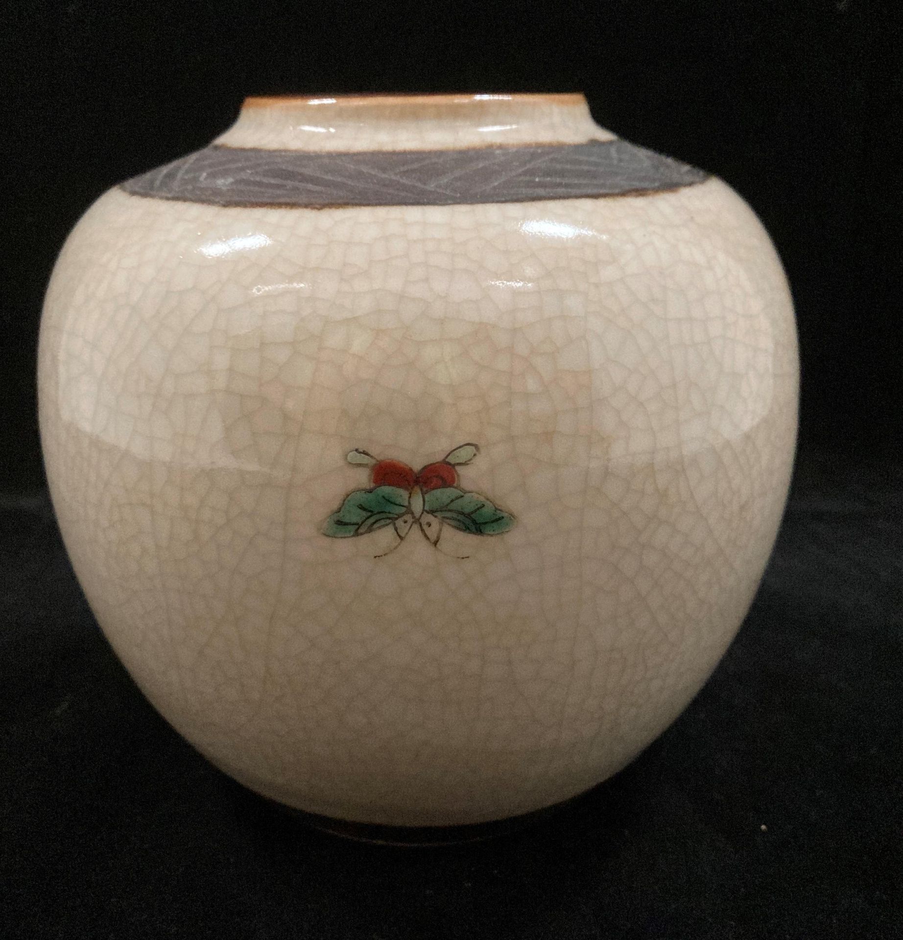 An oriental tree patterned vase 13. - Image 2 of 9