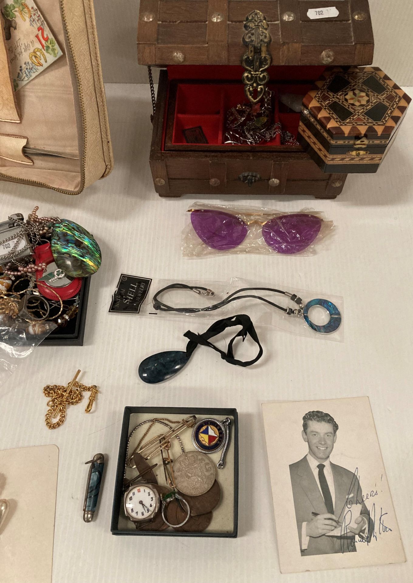 Contents to tray - costume jewellery including necklaces, silver ring, - Image 3 of 3