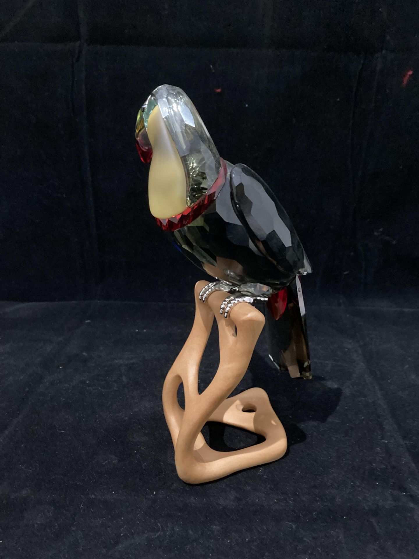 A Swarovski Paradise Birds Toucan in black diamond crystal on moulded wood stand 20. - Image 5 of 16