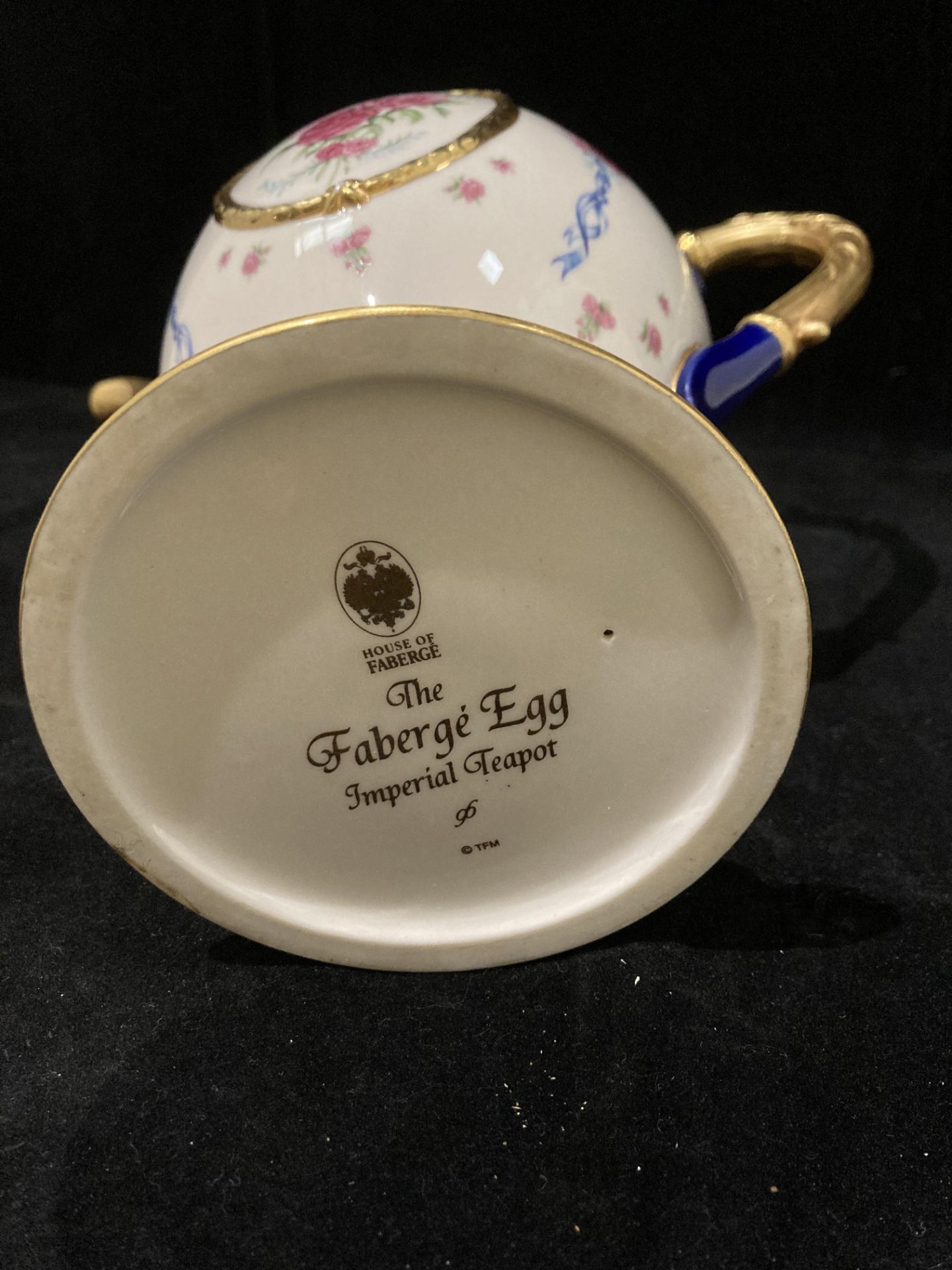 A House of Fabergé porcelain 'The Fabergé Egg' Imperial Teapot 24. - Image 4 of 8