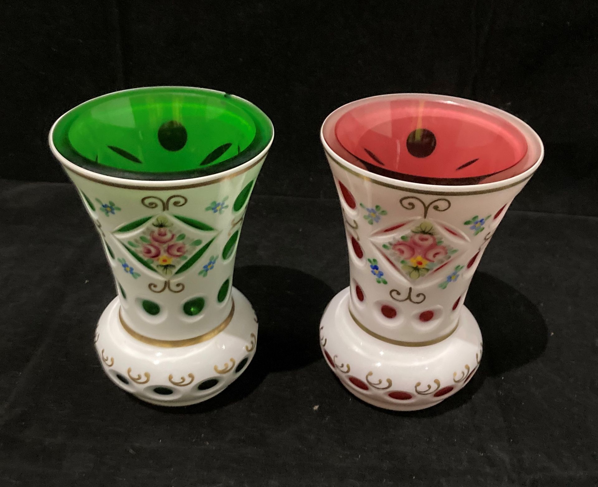 Two white patterned vases, one with green and one with pink glass liners each 14cm high. - Image 2 of 4