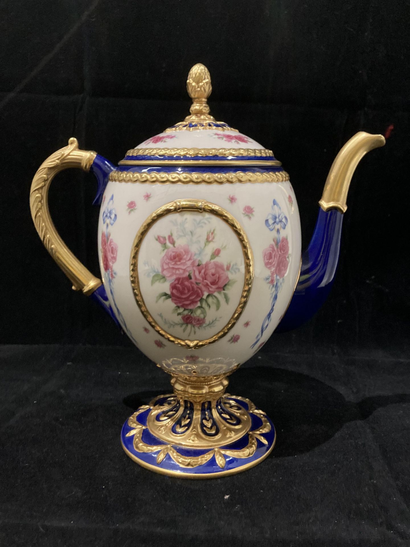 A House of Fabergé porcelain 'The Fabergé Egg' Imperial Teapot 24.