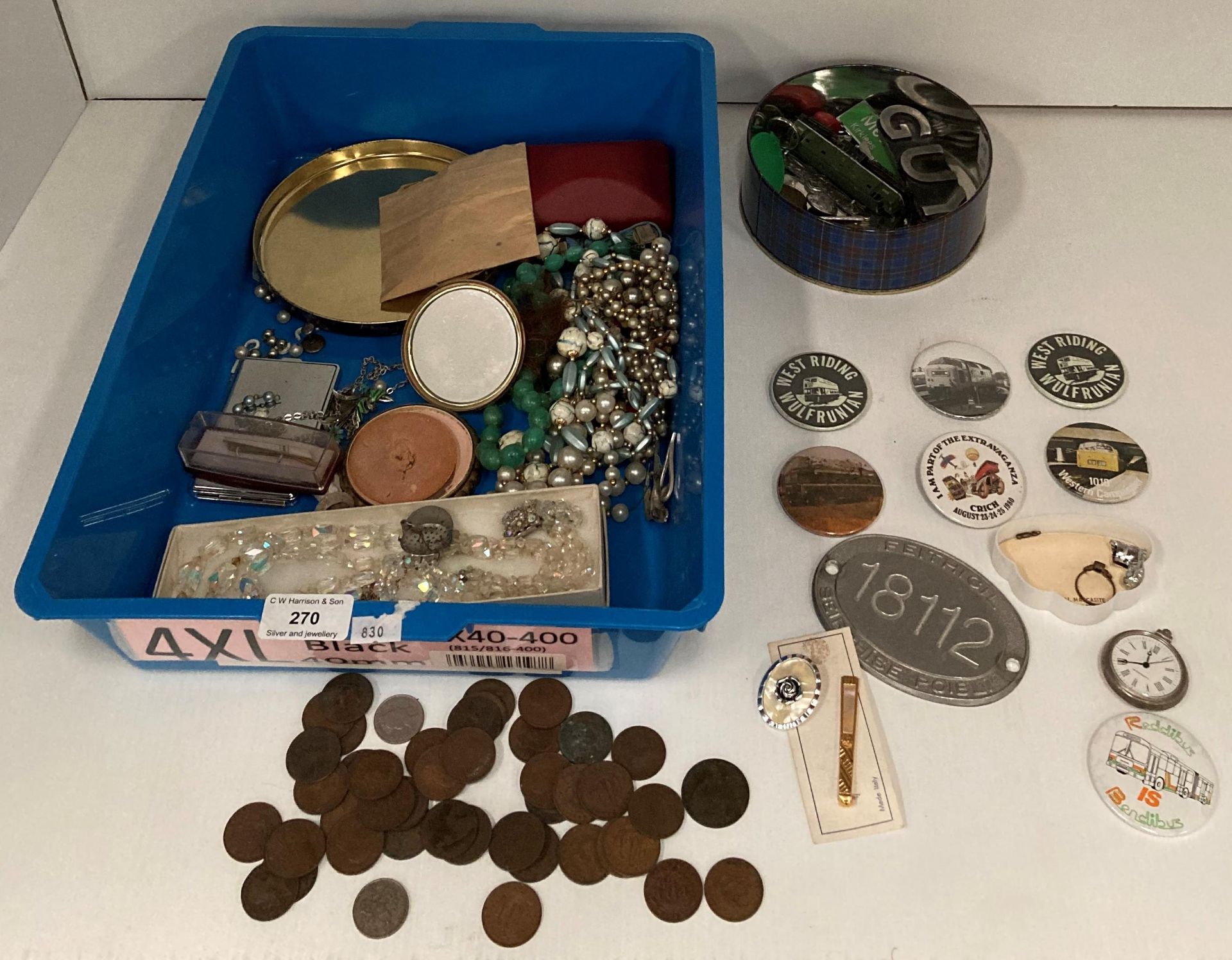 Contents to tray - assorted railway and bus badges - a LMS Engineers 101 Leeds brass token,