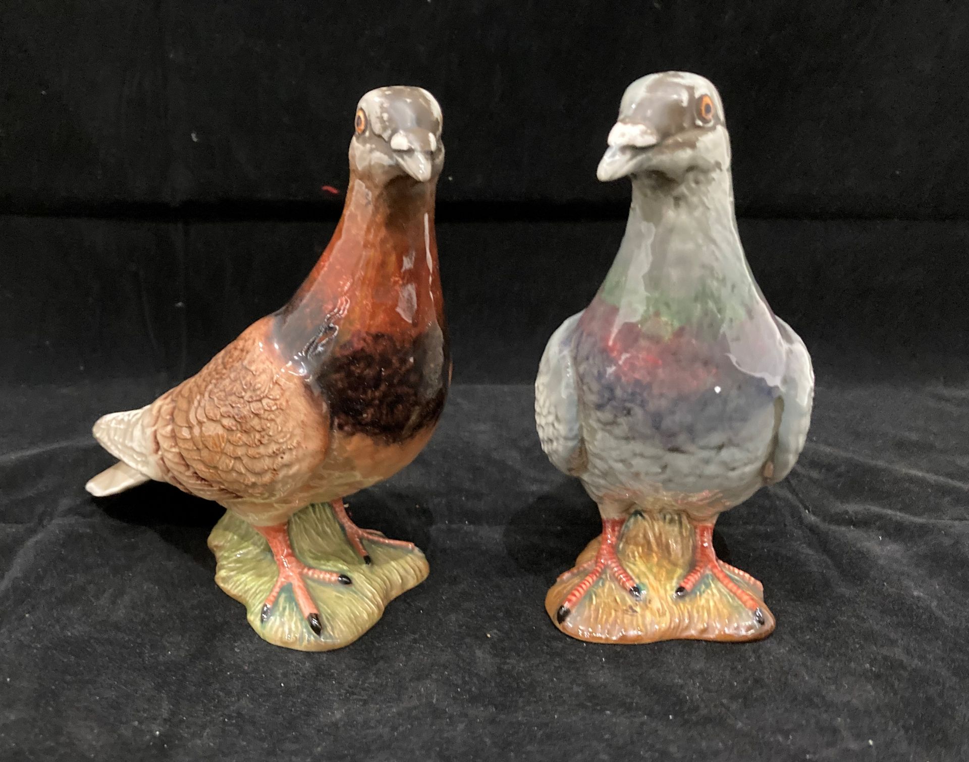 Two Beswick pottery pigeons both No: 1383,