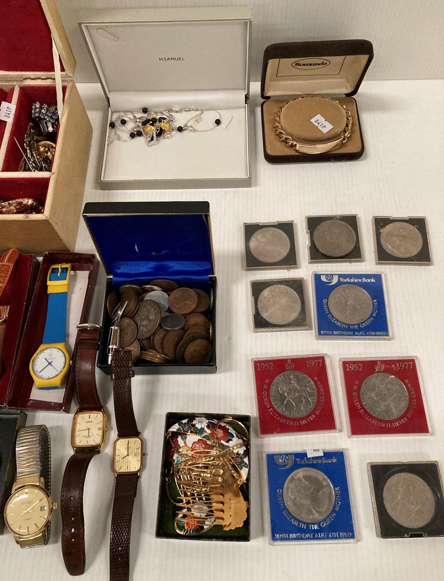 Contents to tray and jewellery box - costume jewellery, seven watches by Rotary, Sekonda, Renault, - Image 3 of 3