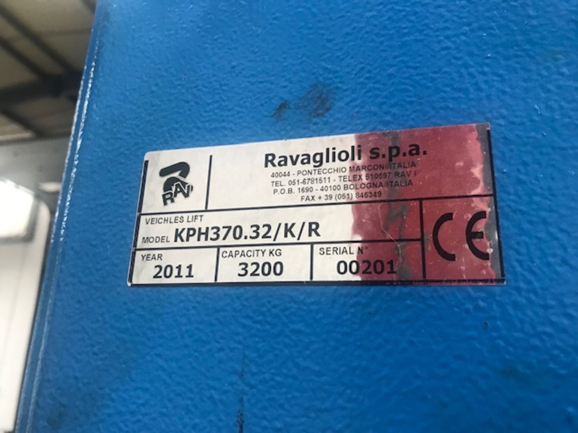 A Ravagioli s.p.a. KPH370.32/K/R SWL 3200kg Blue 2 Post Car Lift, YOM 2011, sn. - Image 7 of 7