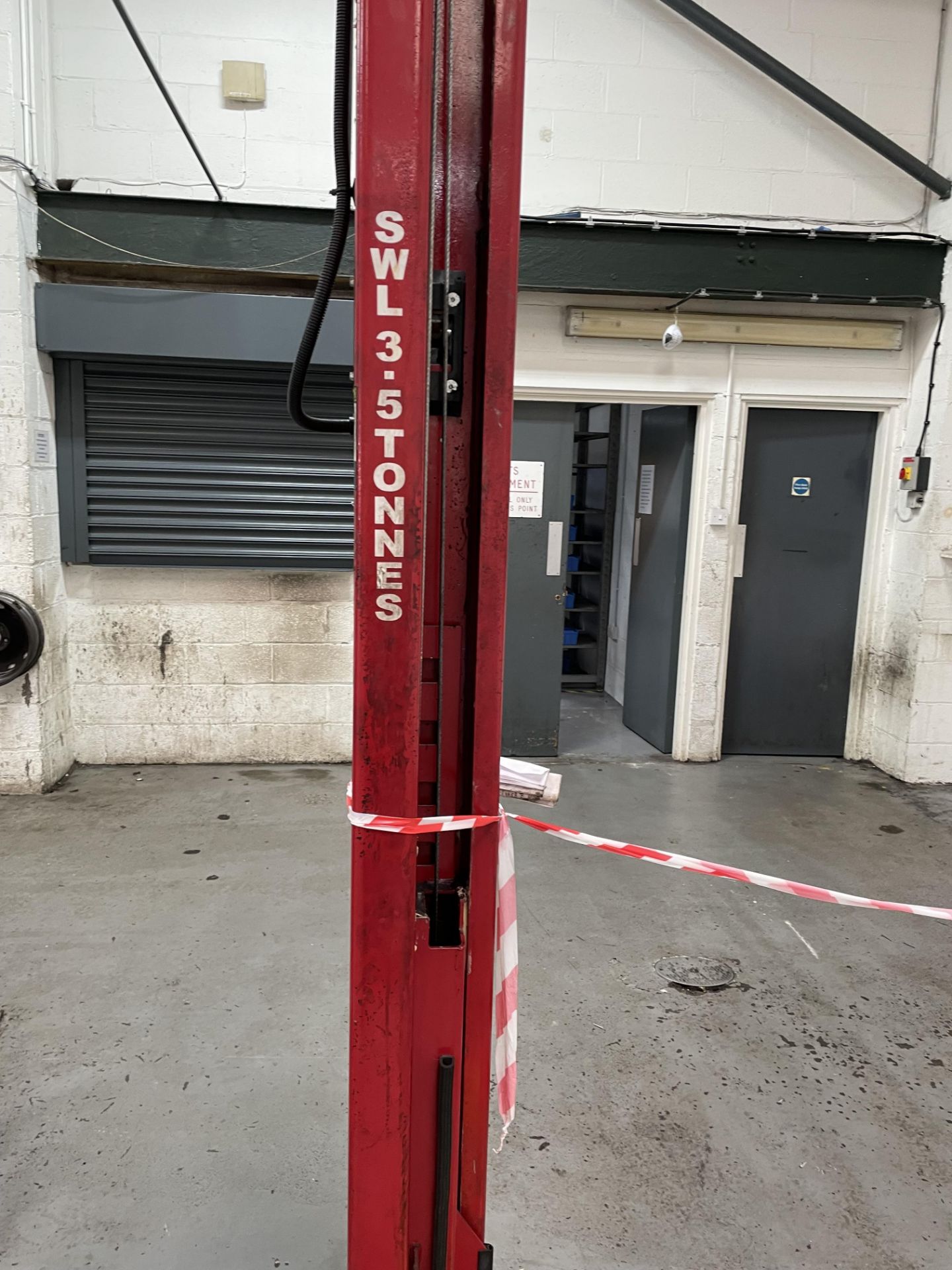 A Rotary Lift SPOA3TS-5 3500kg Capacity Red 2 Post Lift, - Image 9 of 10