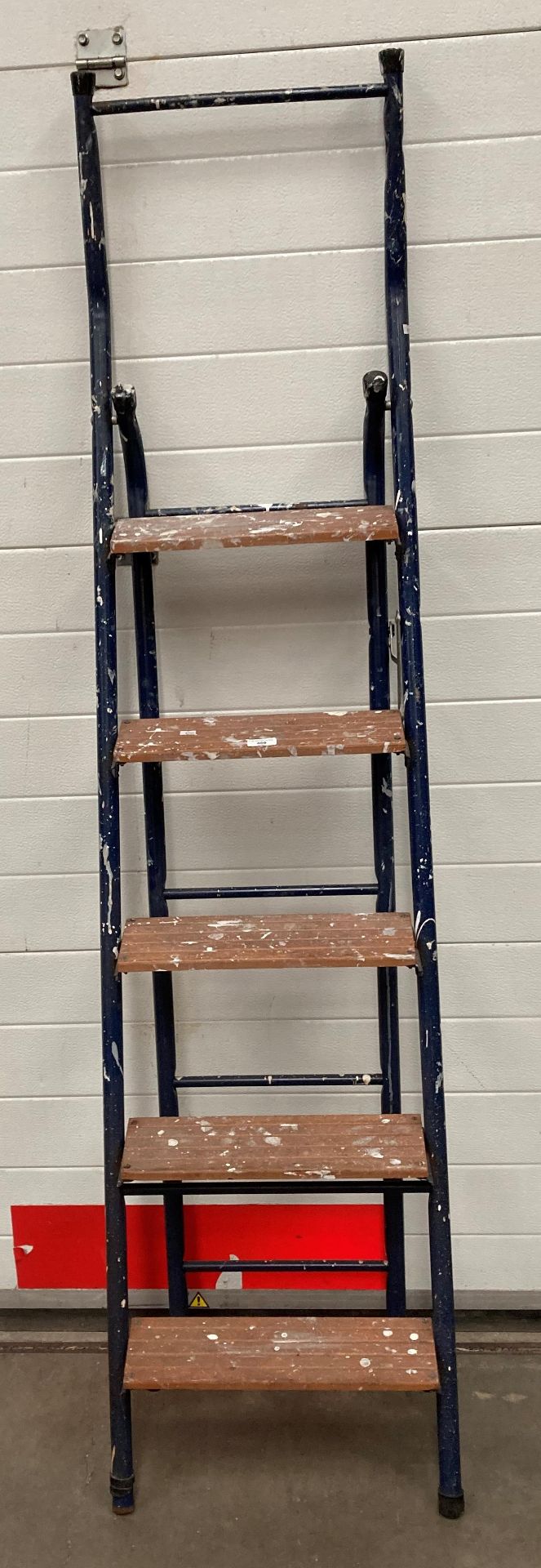 Blue painted 5 rung step ladder (roller door)