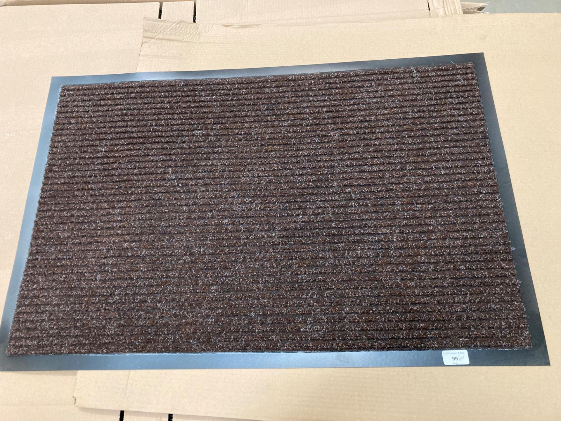 10 x Brown ribbed mats 90cm x 60cm *Please note the final purchase price is subject to 20% VAT on