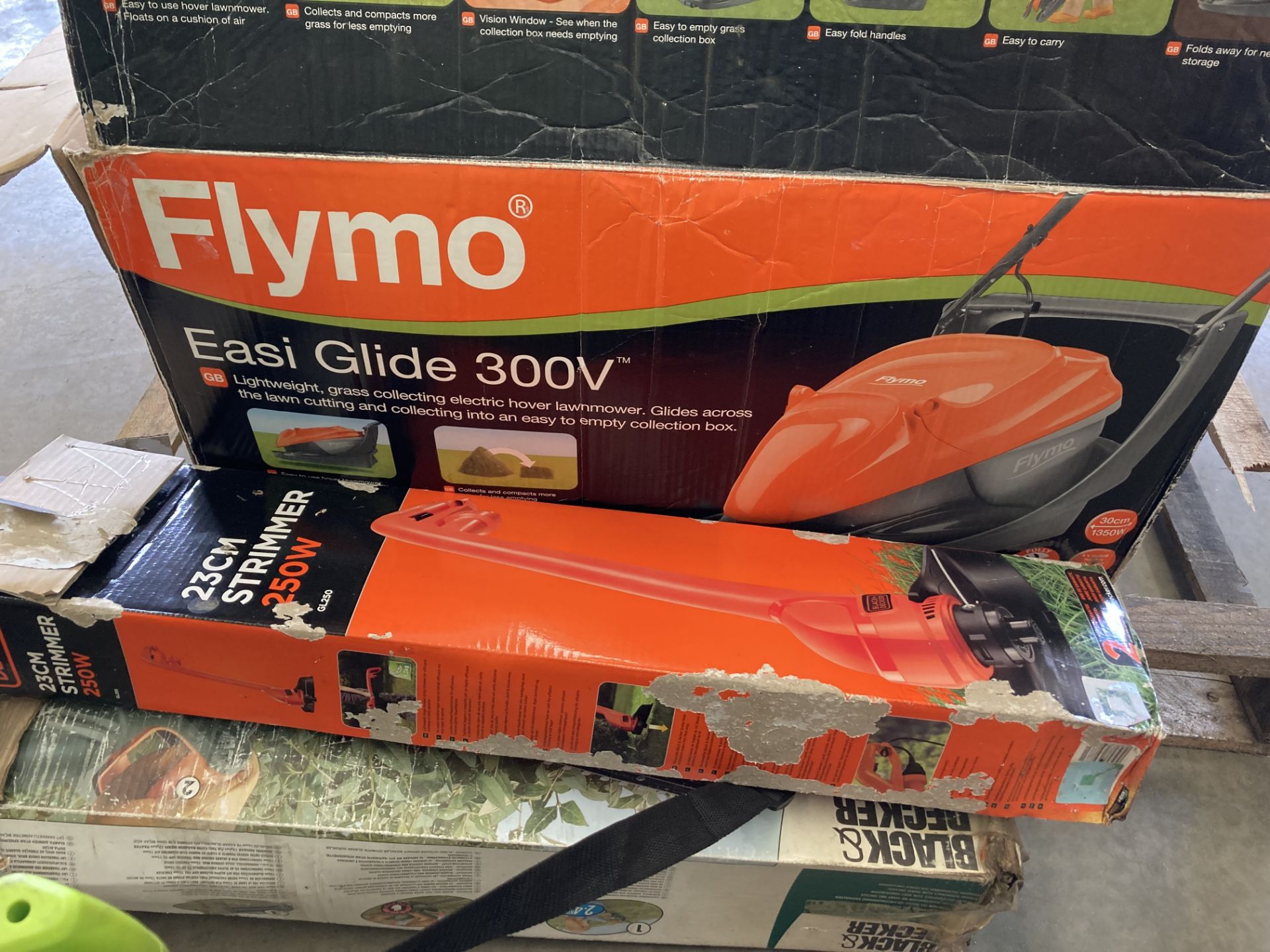 Four items - Flymo Easi guide 300v hover lawnmower 240v, - Image 5 of 5