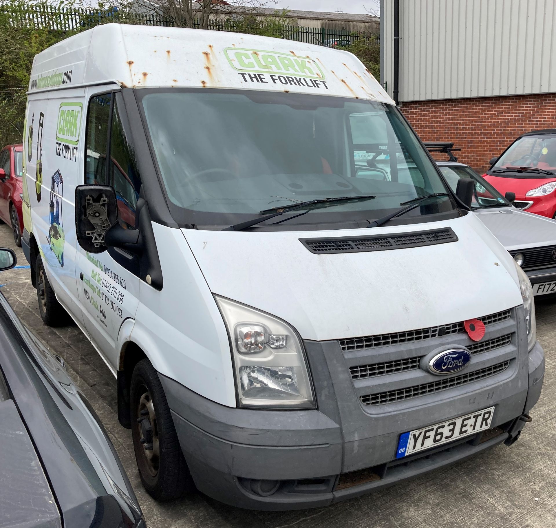 FORD TRANSIT 100 T260 FWD 2.