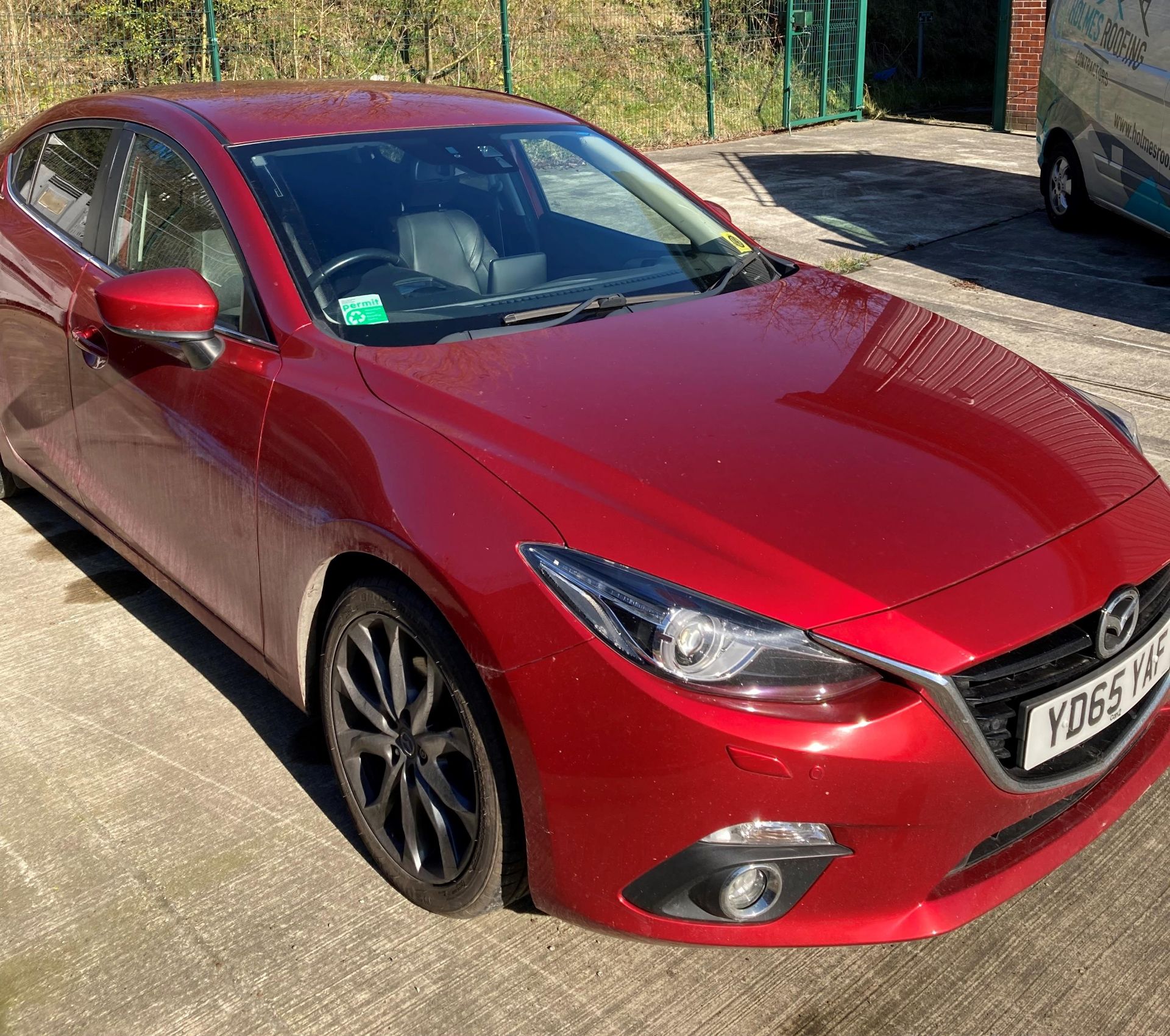 MAZDA 3 SPORT NAV 2.0 four door saloon - petrol - red with black leather interior. - Image 19 of 27