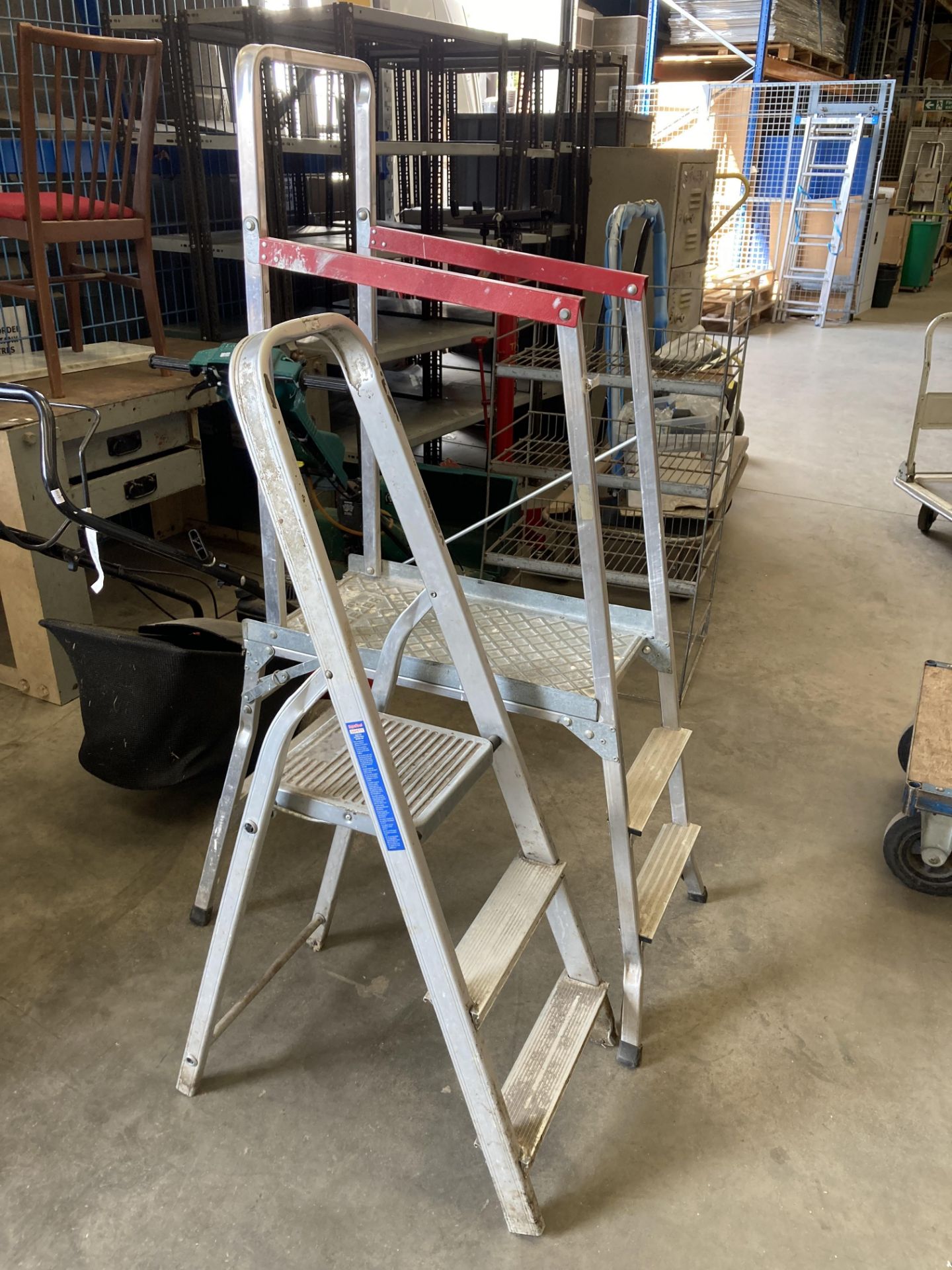 Beldray Jobezer platform step and a two step Supatool stepladder (in saleroom)