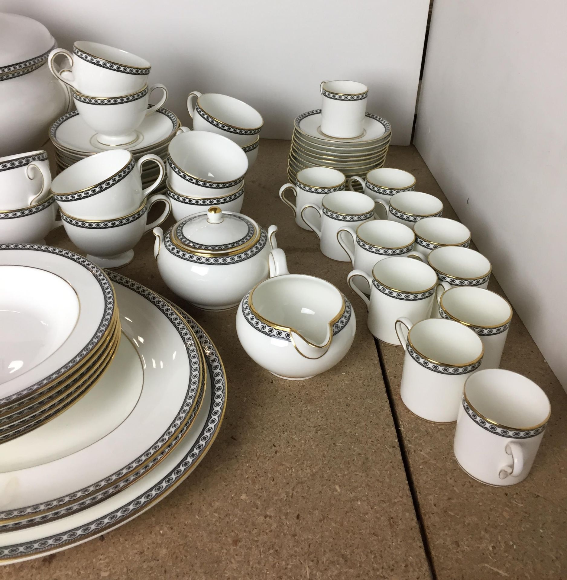 One hundred and twenty pieces Wedgwood Black Ulander dinner tea and coffee service including large - Image 4 of 5