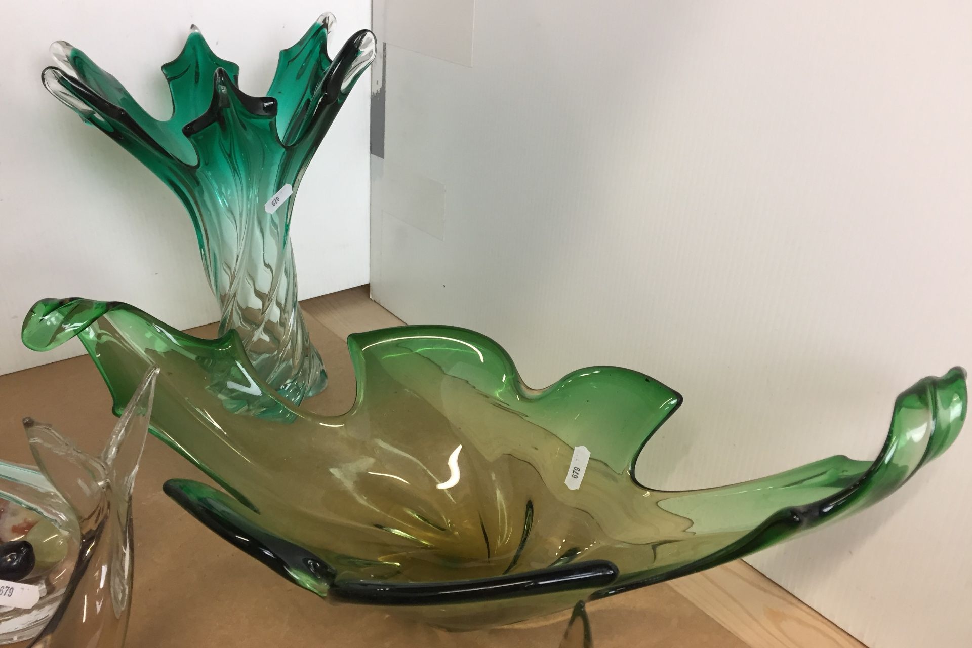 Thirteen items mainly glassware including green oval leaf design bowl 46x23cm, - Image 2 of 5