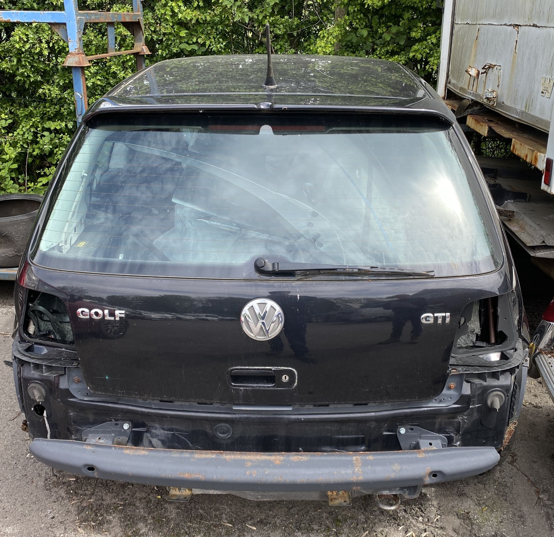 Restoration Vehicle/Spares: Golf MK 4 GTI, black, two door, no registration number, no documents,
