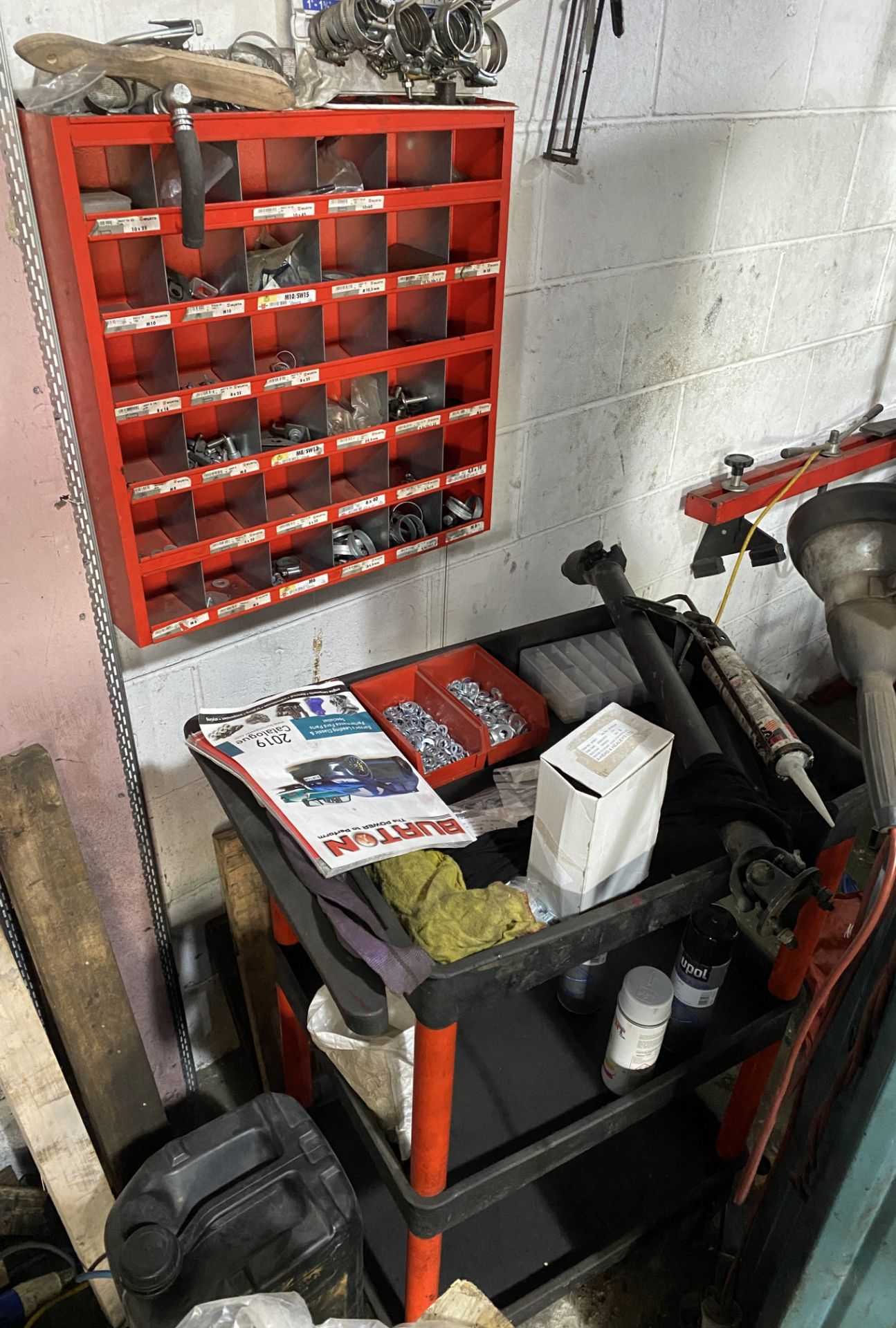 Lazoni Engine lift, wall mounted parts bin, - Image 2 of 3