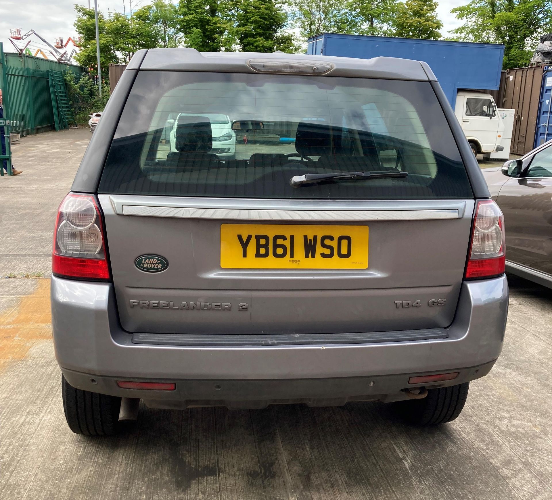 LANDROVER FREELANDER 2.2 GS TD4 ESTATE - Diesel - Grey - black cloth interior. - Image 4 of 7