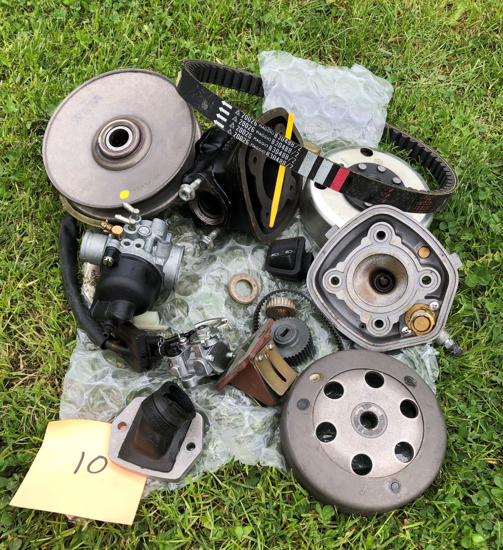 ORIGINAL PIAGGIO Zip SP 50 parts taken from a brand new scooter after PDI to convert to a race