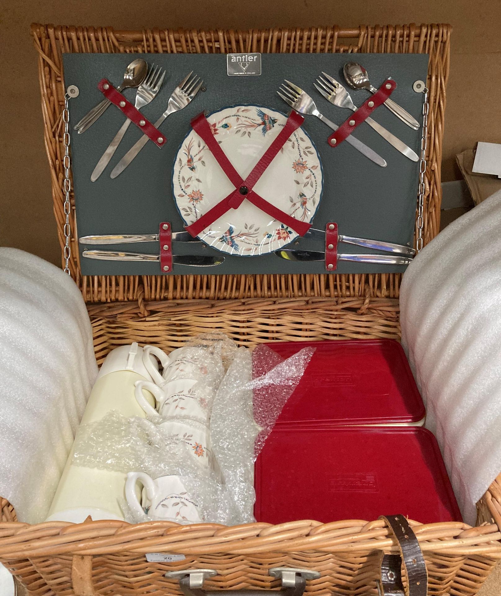 An Antler picnic set in a wicker basket, a Regency bone China tea service, - Image 3 of 4