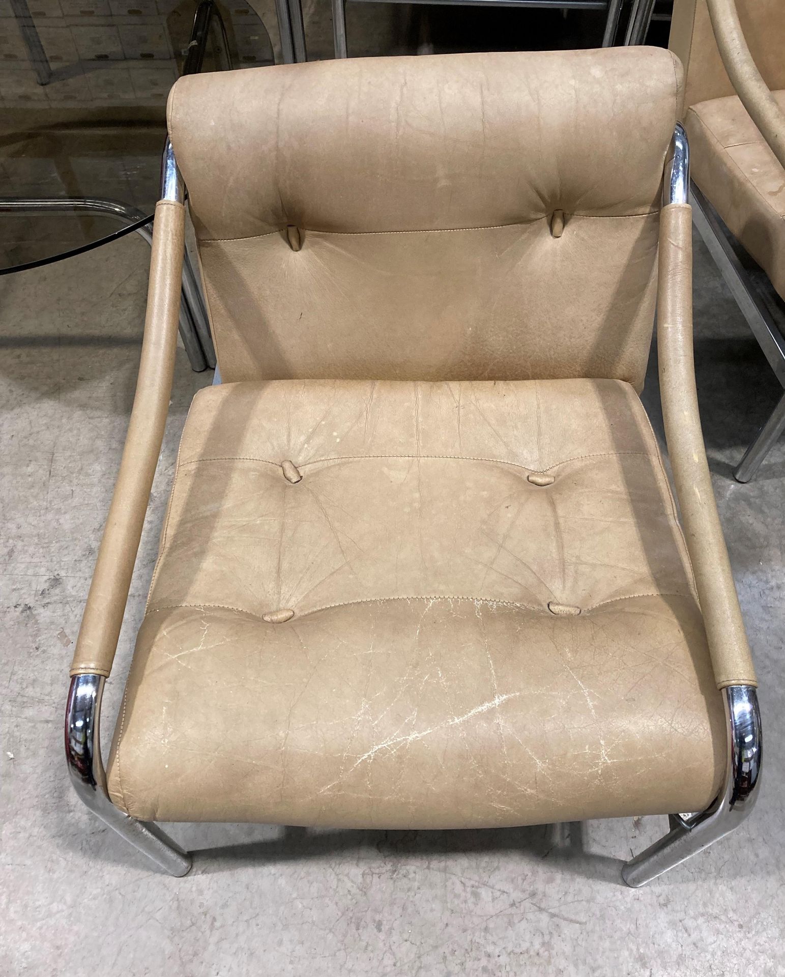 A 1970s vintage set of four chrome framed studio lounge chairs in light tan leather made by Pirelli, - Image 2 of 11