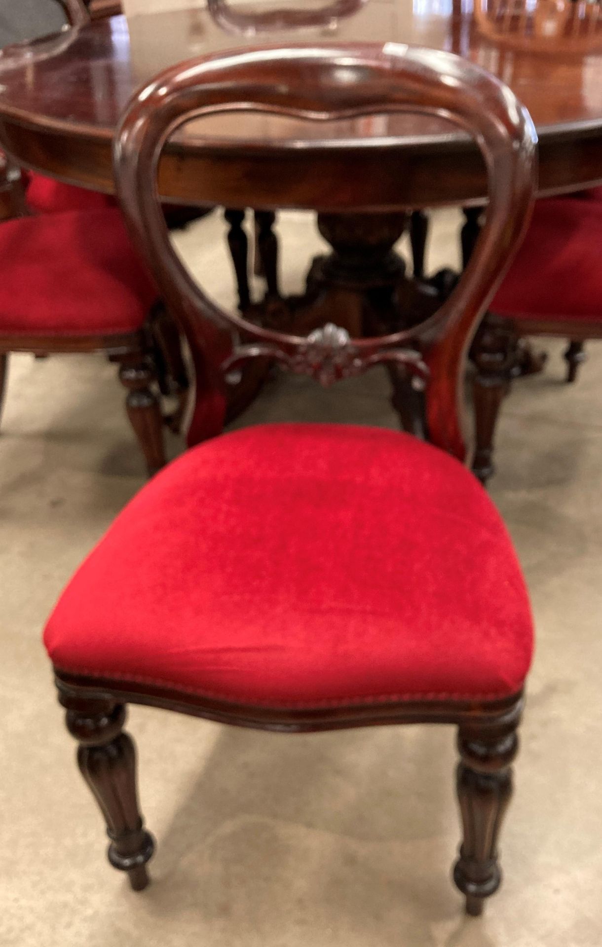 A set of six Victorian style balloon back dining chairs with red dralon upholstered seats (MS) - Image 3 of 3