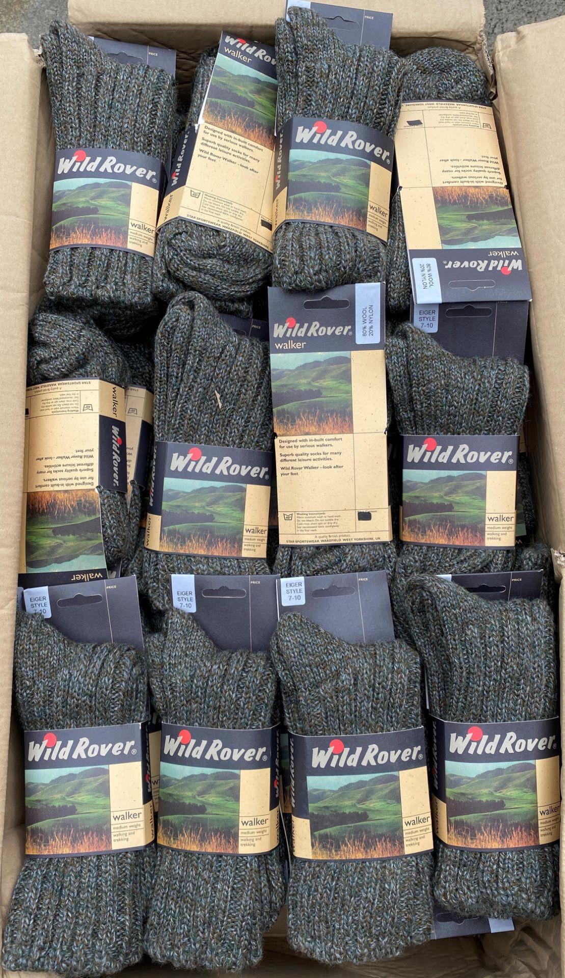 64 pairs Wild Rover dark green socks size 7-10 (Box 30)