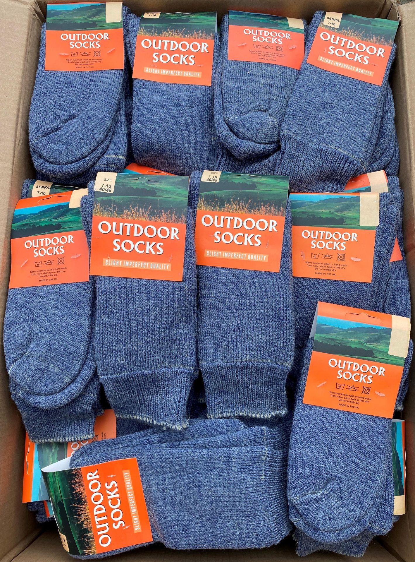 73 pairs outdoor blue socks size 7-10 (Box 60)