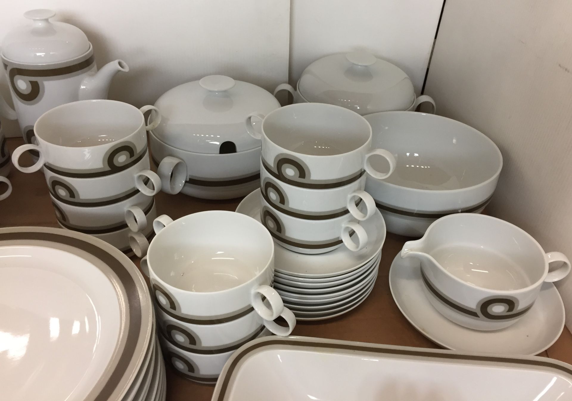 Eighty four pieces Rosenthal Studio-Line Germany dinner and coffee service white with brown and - Image 2 of 5