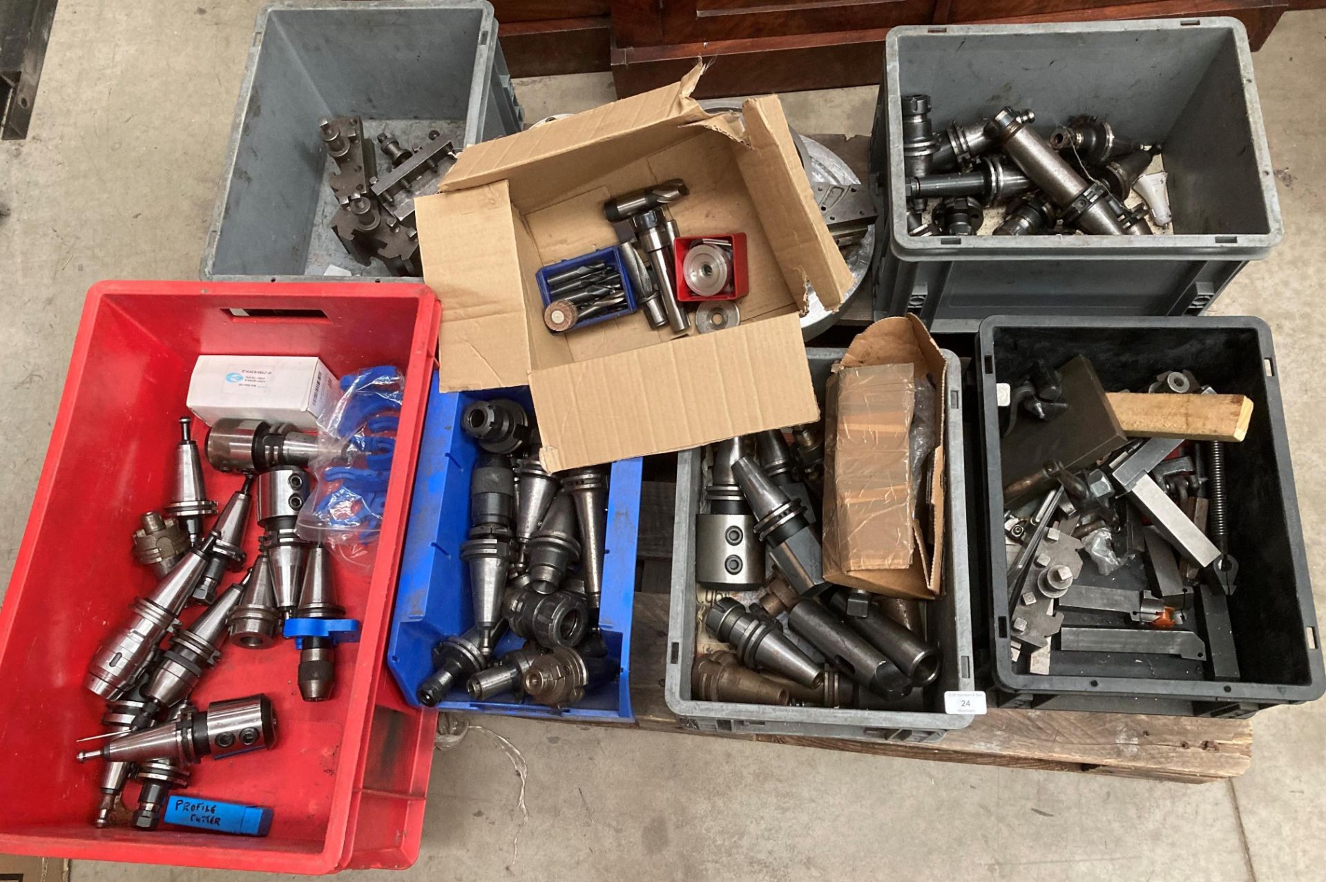 Contents to pallet assorted tooling holders etc