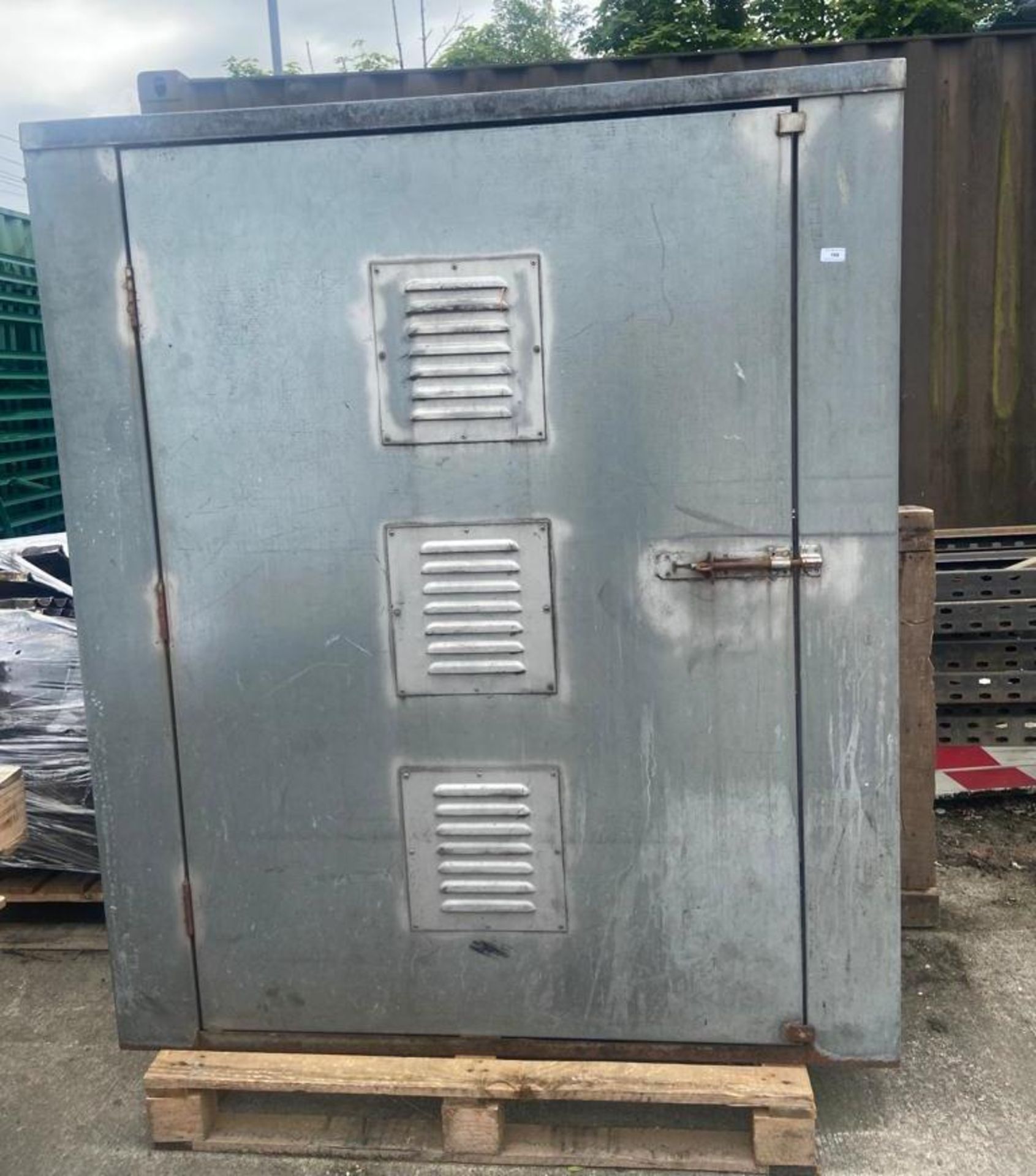 Metal proving cabinet,