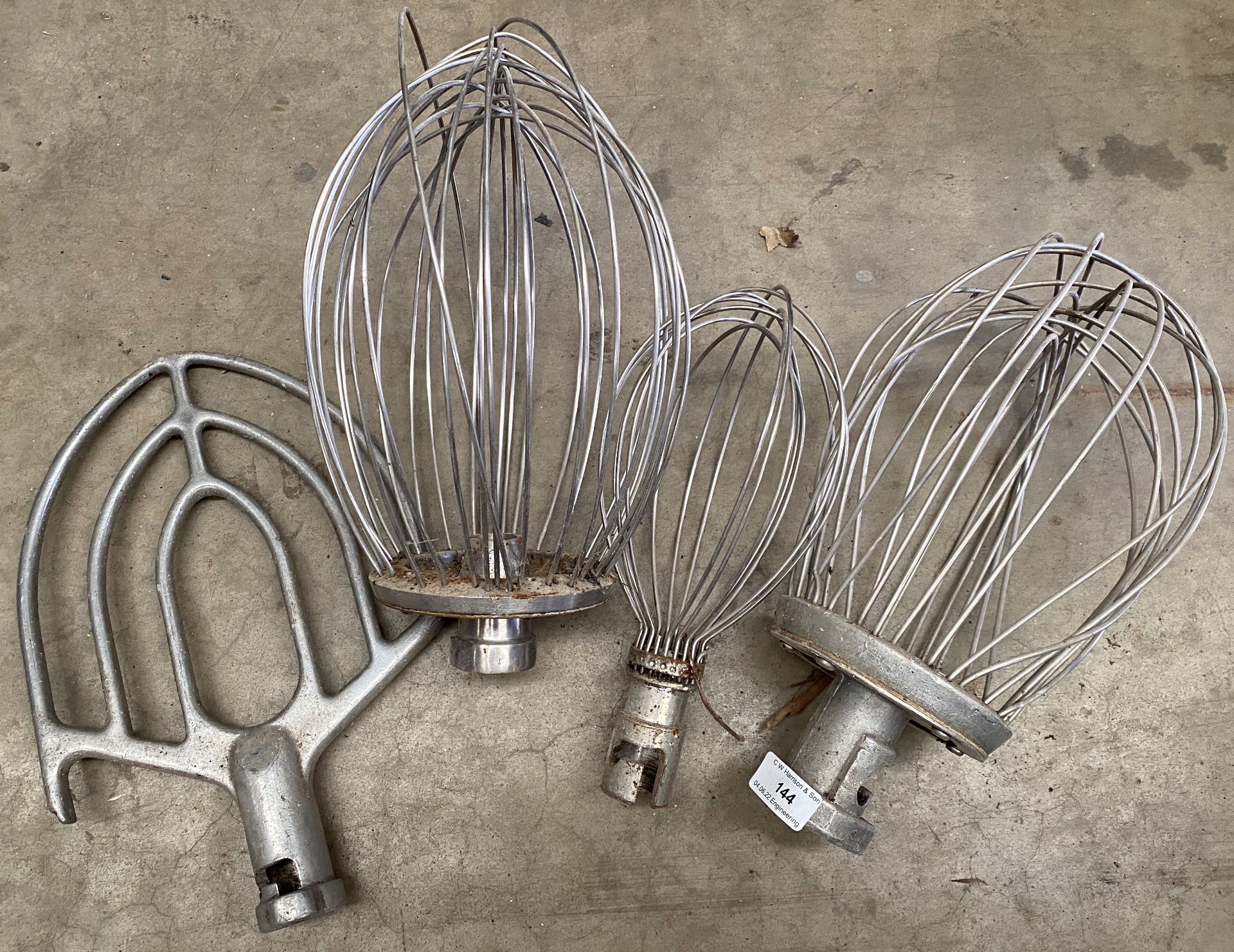 3 x mixer whisks