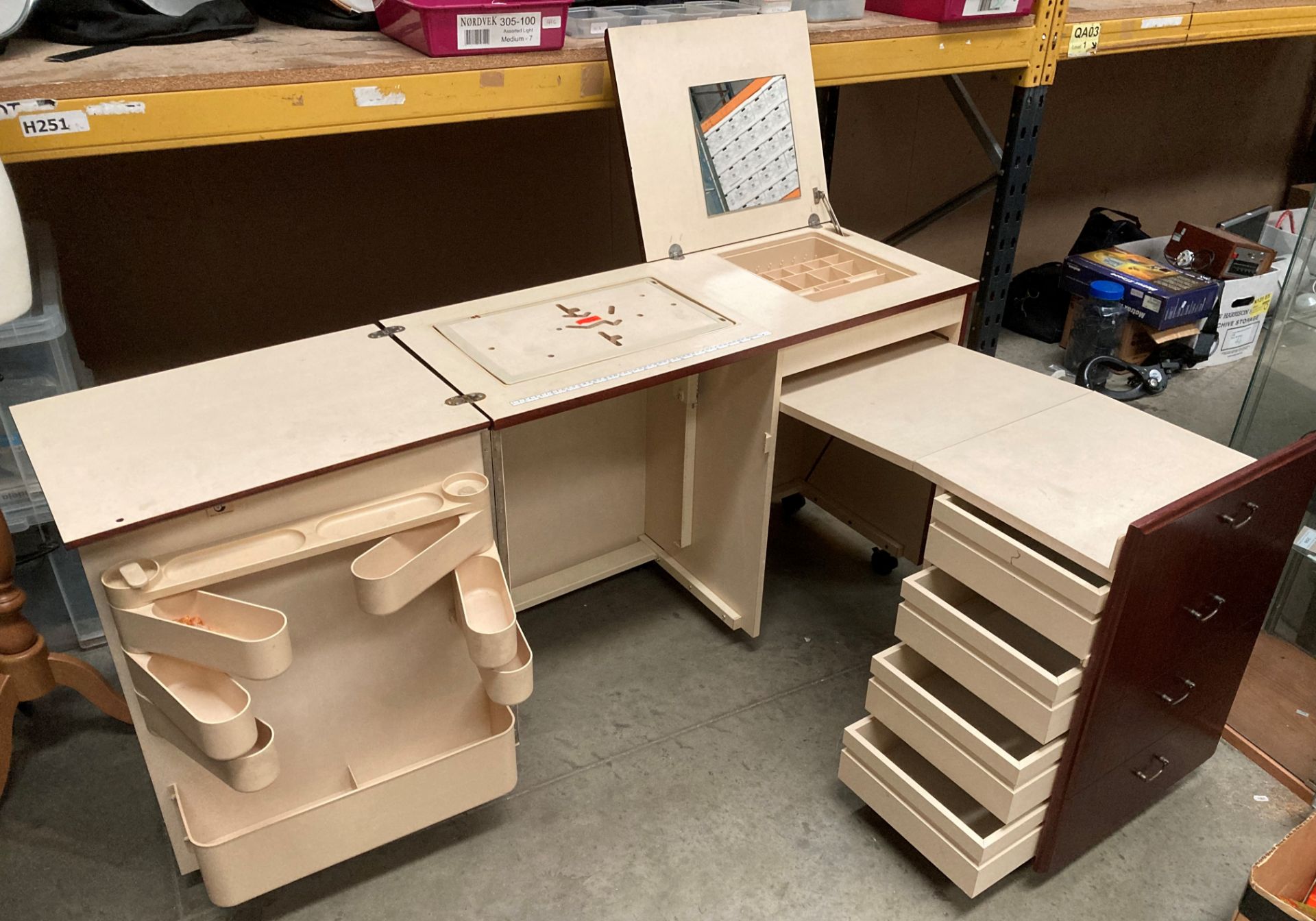 Mahogany finished purpose made sewing machine station incorporating a pull out 4 drawer storage - Image 2 of 5