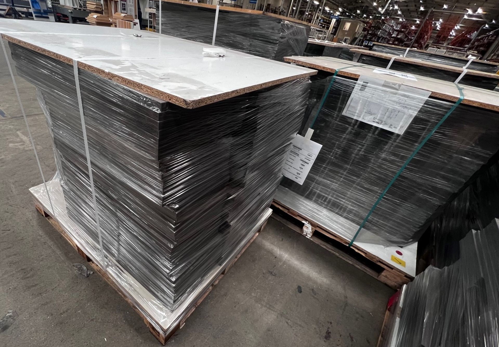 2761 Driftwood colour kitchen doors and drawer fronts, brand new 13 pallets, ready to load. - Image 9 of 14