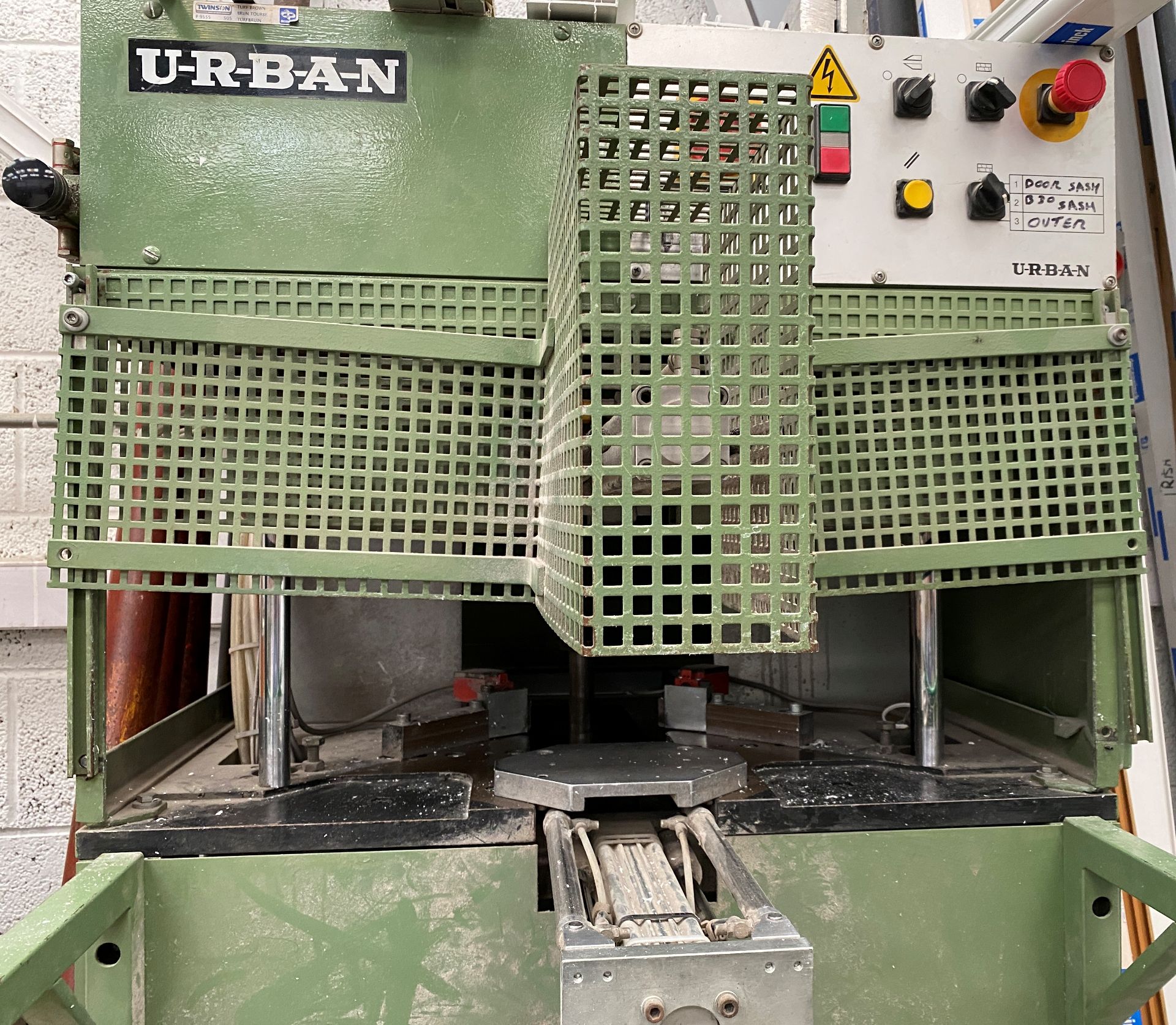 Urban SV300/3P Corner Cleaner s/n. - Image 3 of 5