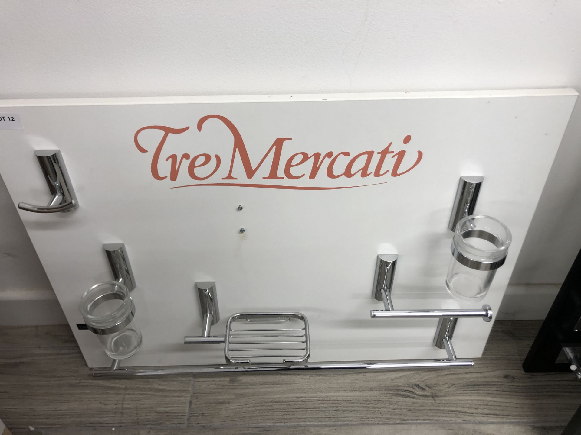 DESIGNER TREMERCATI DISPLAY BOARD INCLUDING 6 CHROME BATHROOM ACCESSORIES