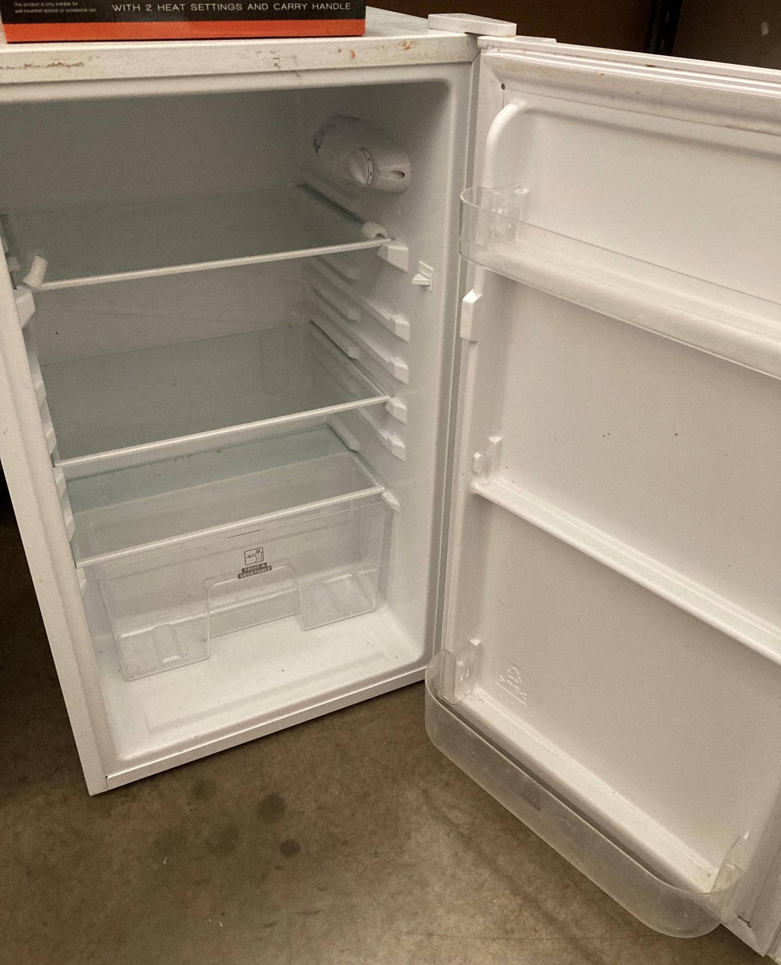 An Essentials larder under the counter fridge model no: CUL50W20 and a Daewoo 900 watt quartz - Image 2 of 2