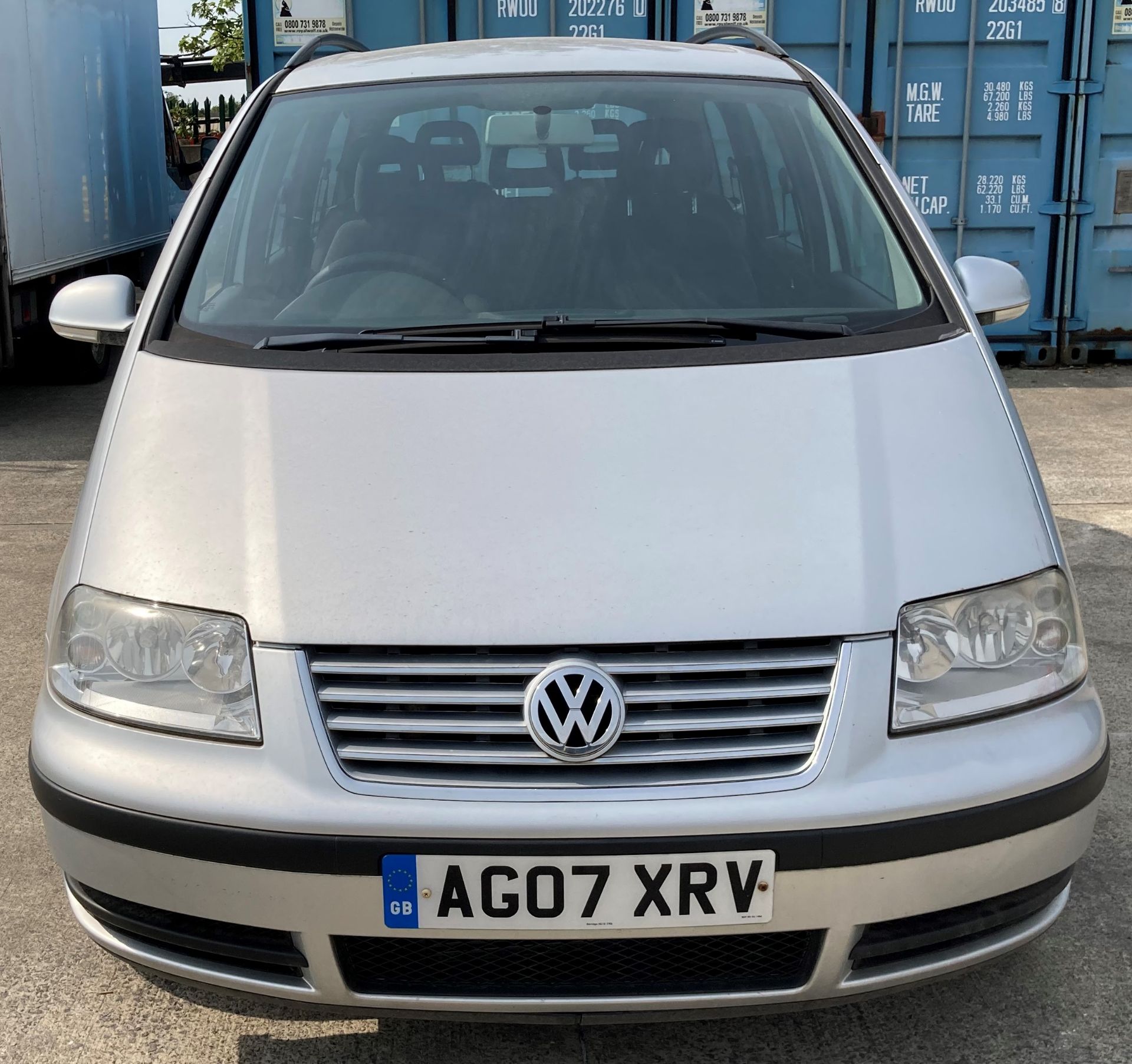 VW SHARAN 1.9S Tdi 115 AUTOMATIC MPV (7 seater) - diesel - silver. - Image 2 of 8