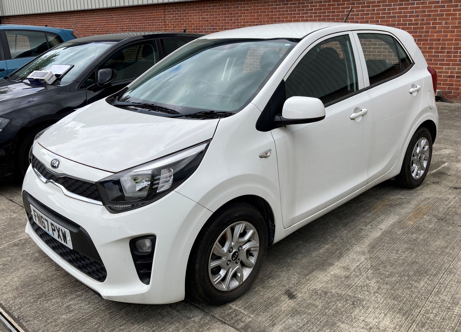 KIA PICANTO 2 1.2 FIVE DOOR HATCHBACK - Petrol - White - Black cloth interior. - Image 3 of 8