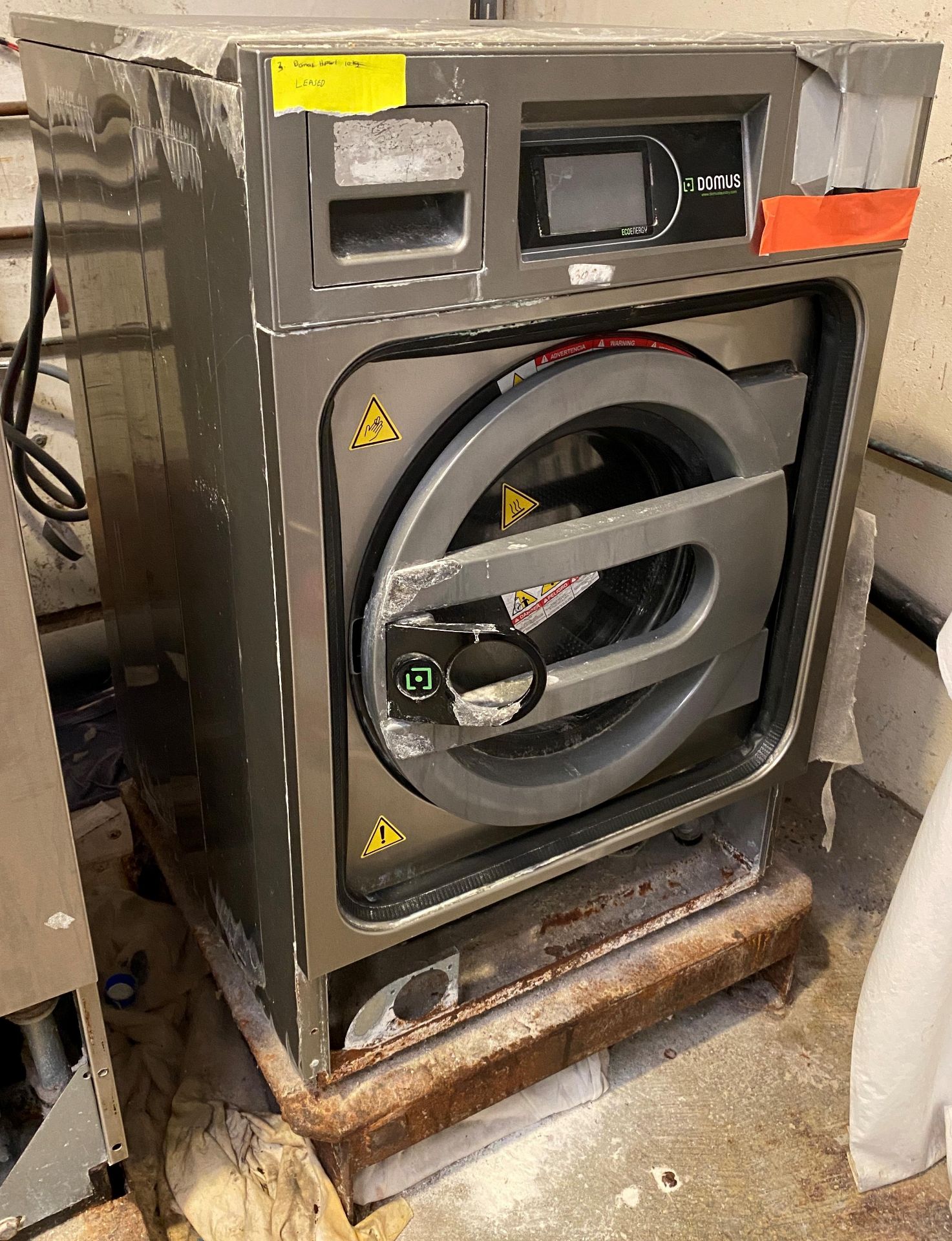 Domus HPW-10 Touch EV Commercial Washing Machine and Plinth. DOM 10/2018 ref. 19053154 sn. - Image 2 of 5
