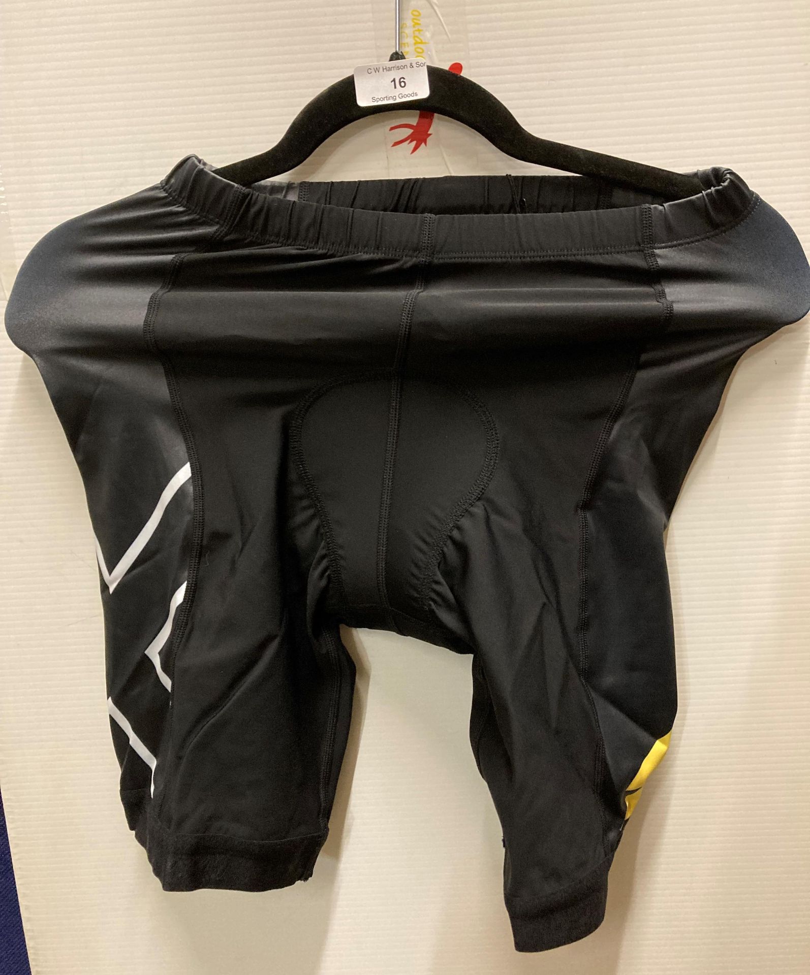 24 x pairs of 2XU men's triathlon/cycling shorts (size M) Further Information ***