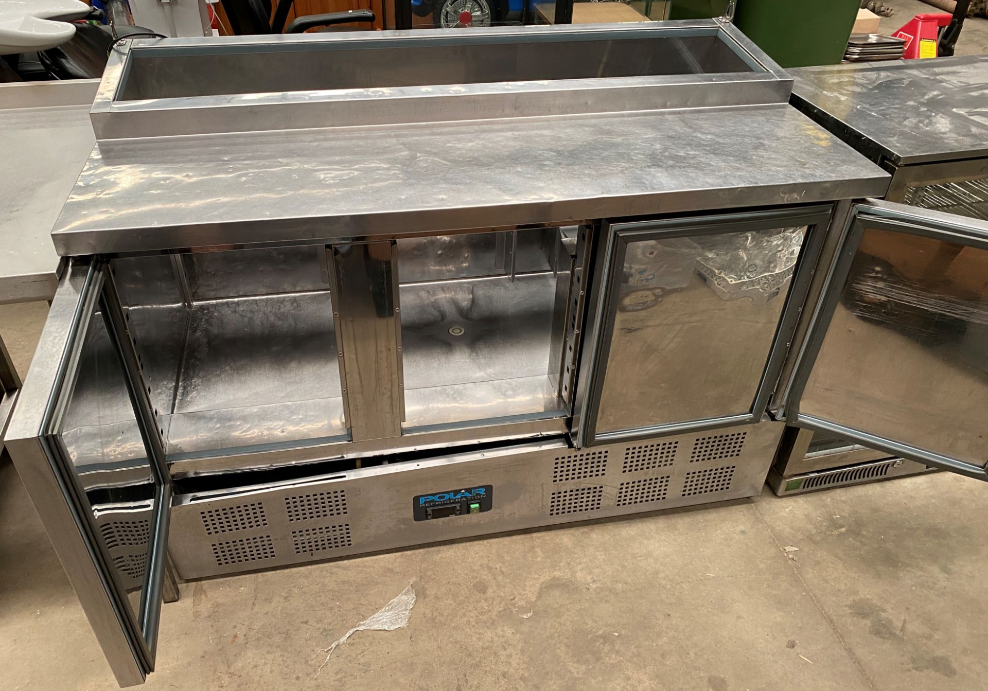 Polar 3 Door Stainless Steel Chiller Counter with 8 Stainless Steel Food Container Server Station - Image 3 of 3