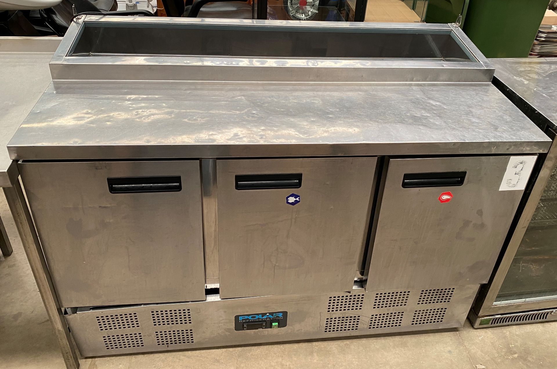 Polar 3 Door Stainless Steel Chiller Counter with 8 Stainless Steel Food Container Server Station - Image 2 of 3