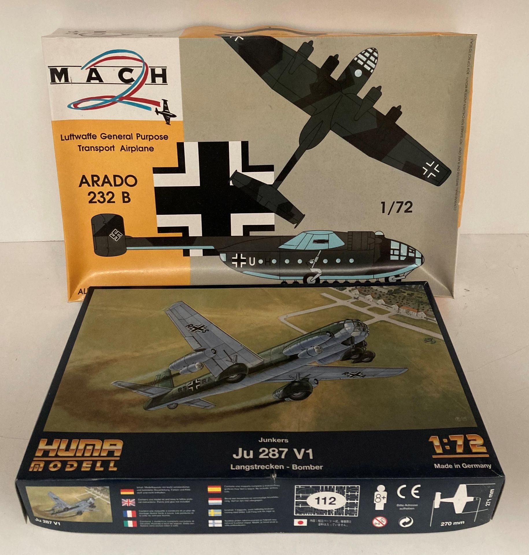 Arado 232 B Luftwaffe general purpose transport airplane 1:72 scale model aircraft by Mach and