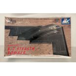 Northrop B-2 Stealth Bomber 1:72 scale No: 020 model aircraft by Italeri (S1T1)