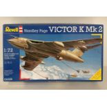 Handley Page "VICTOR K MK 2" 1:72 scale No: 04326 model aircraft by Revell (S1T1)