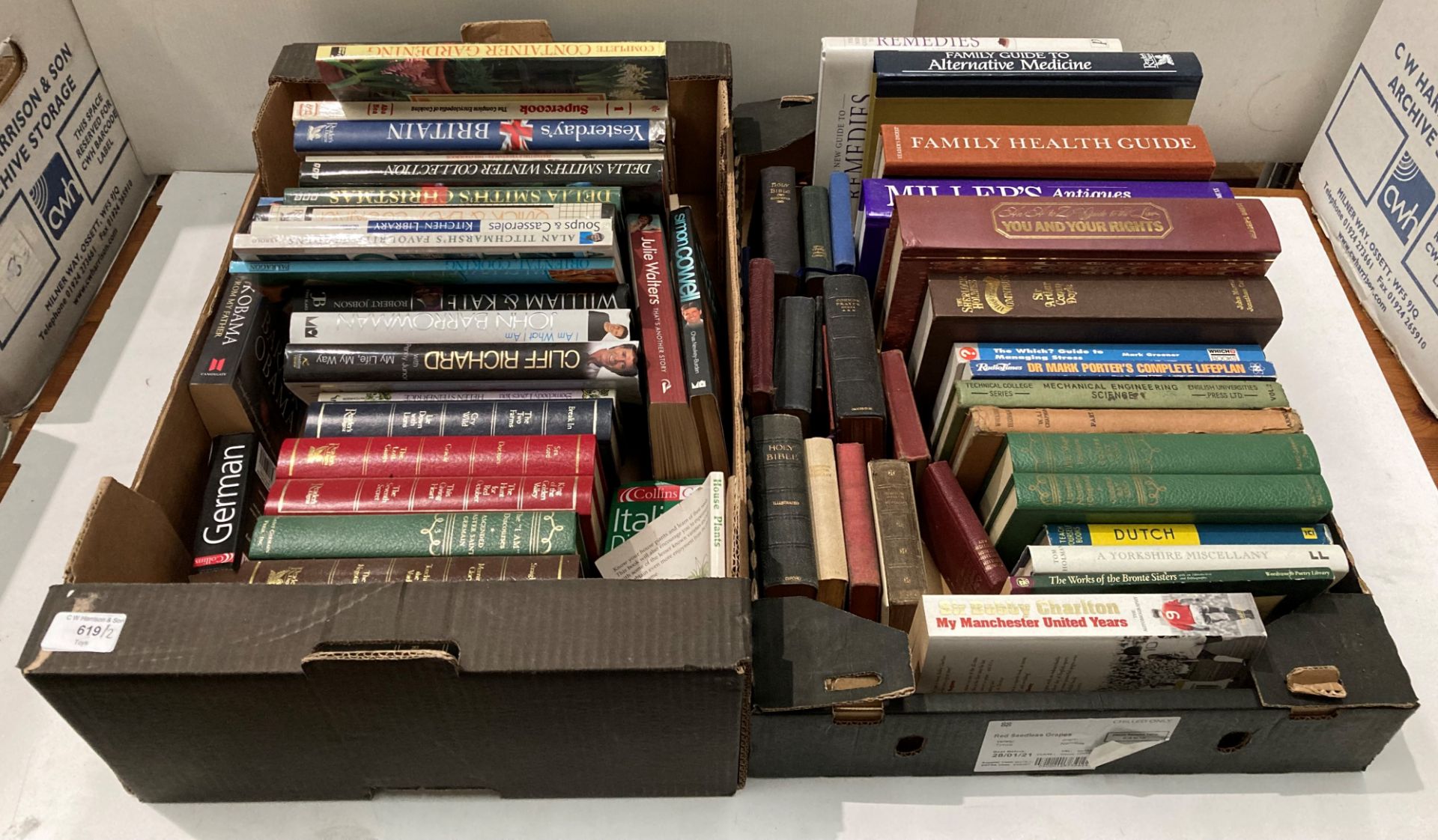 Contents to two crates - assorted books including Readers Digest novels, Health,
