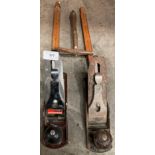 Stanley No: 4 plane, a Stanley Handyman plane and two wooden fold out rulers,