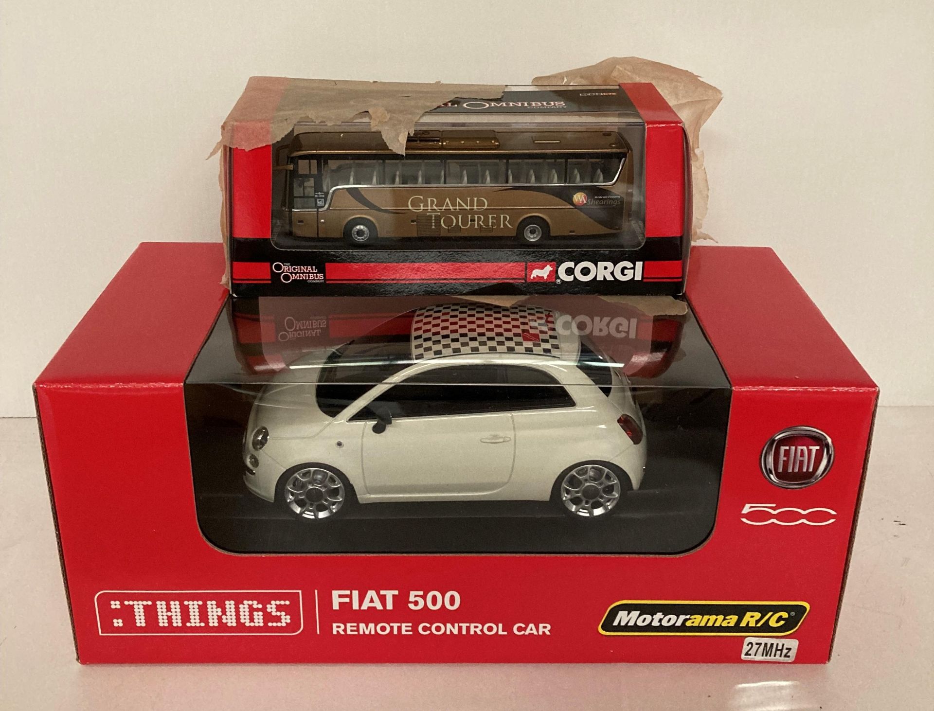 Fiat 500 remote control car by Motorama R/C and four assorted diecast metal Fiat's, - Image 4 of 4