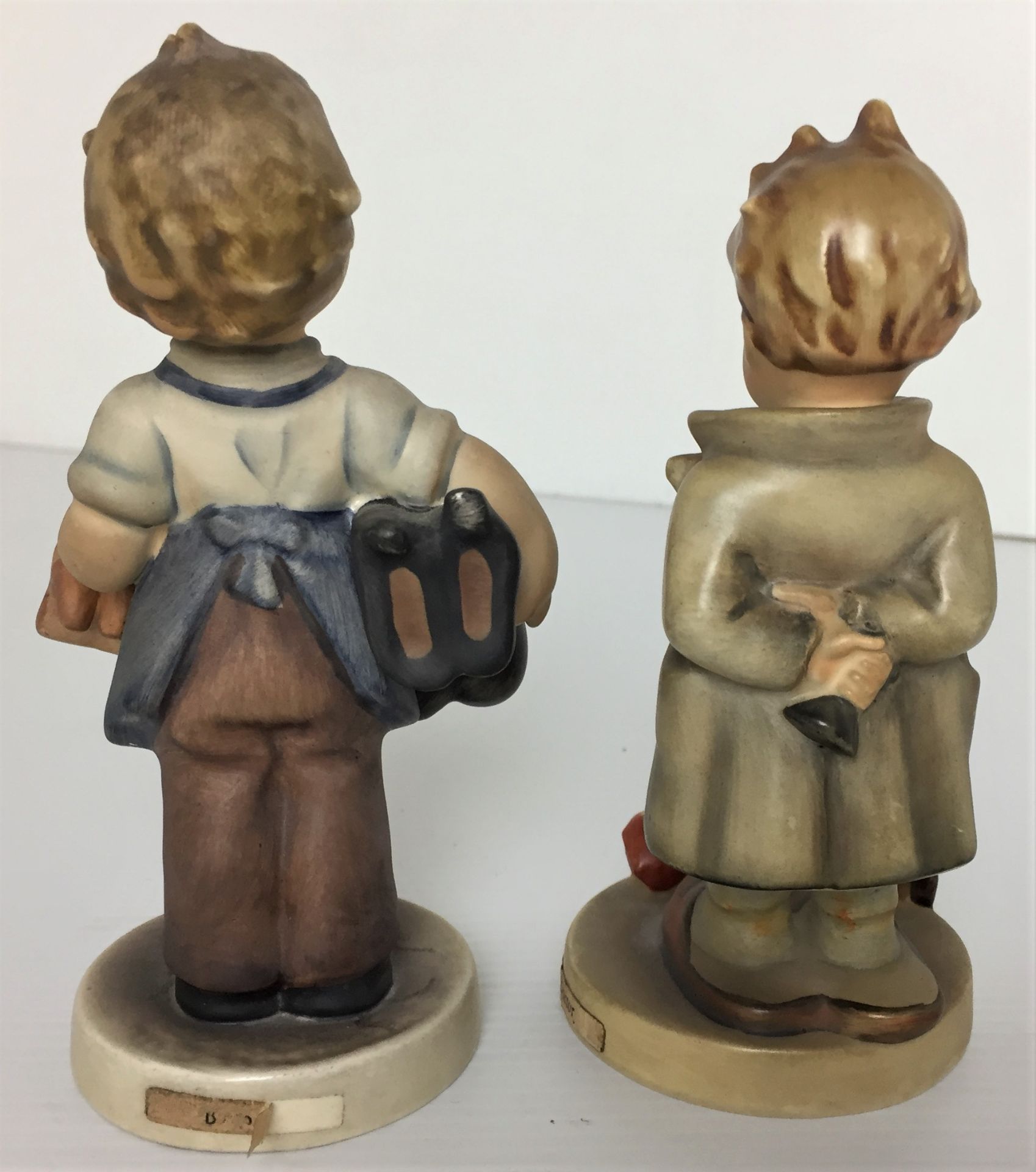 Two Goebel figurines Boots and Doctor max 13cm high Y10 - Image 2 of 4